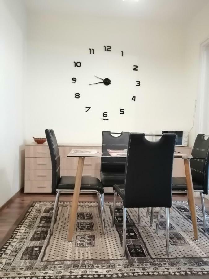 Central Academic Apartment Sofia Extérieur photo